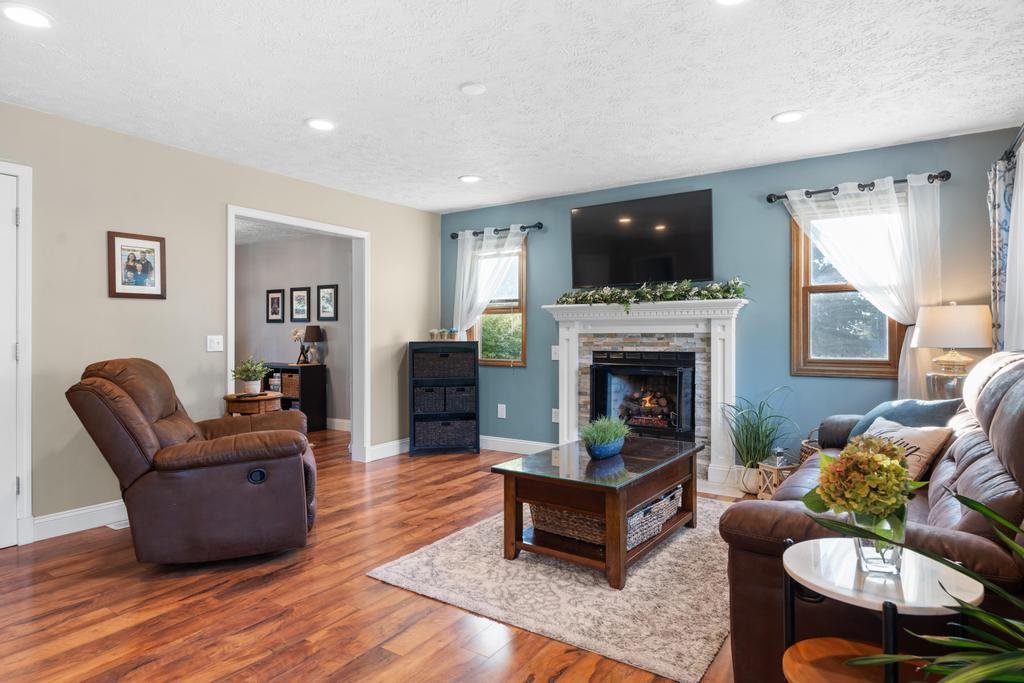 3858 Lorraine Drive