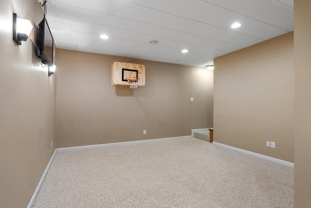 3858 Lorraine Drive