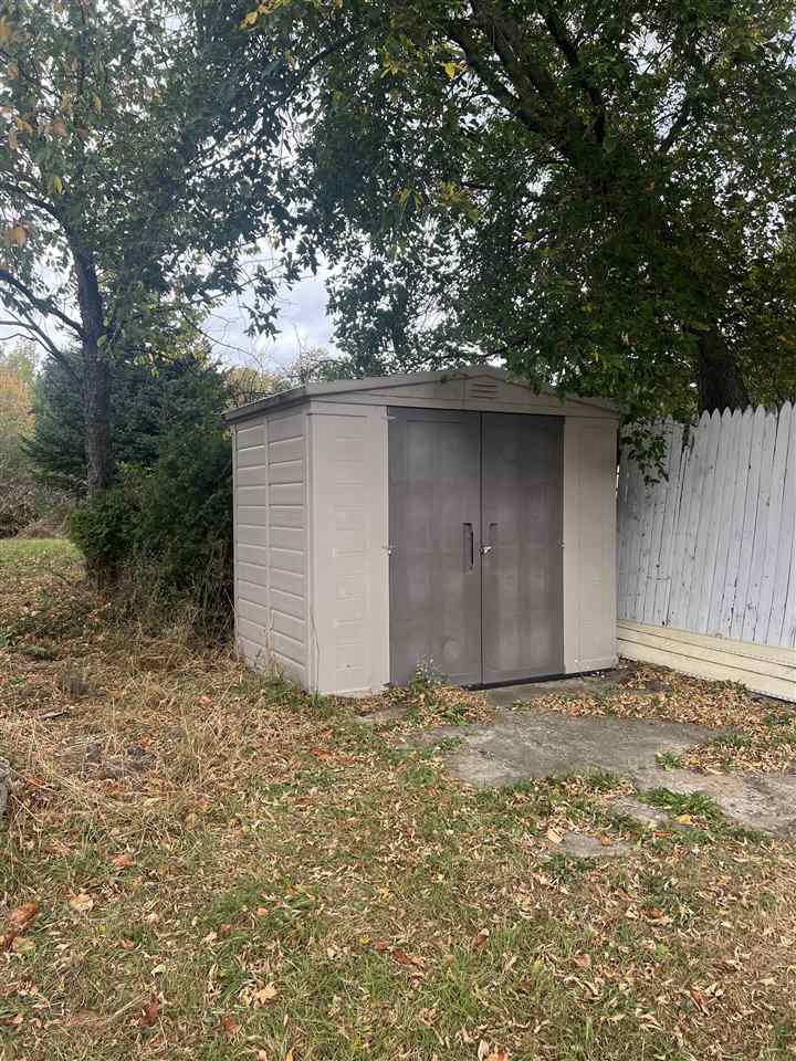 6503 E State