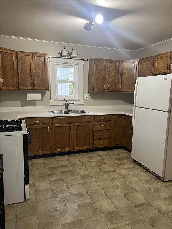 6503 E State