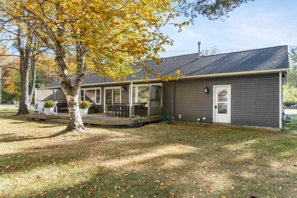7555 Channel Road
