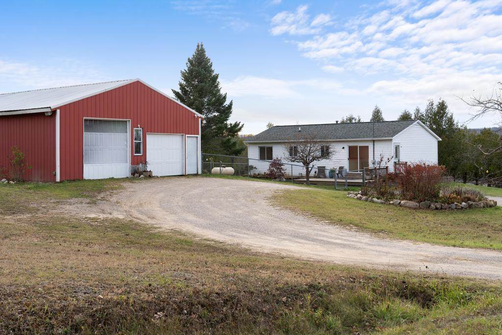 3082 Jensen Road