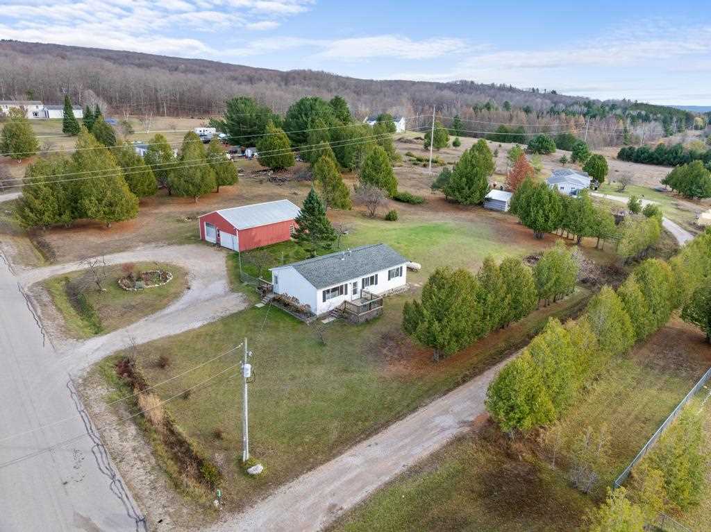 3082 Jensen Road