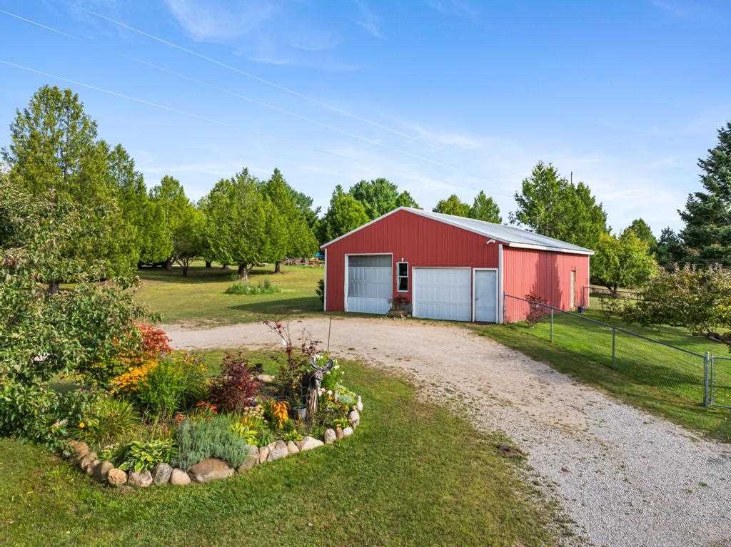 3082 Jensen Road
