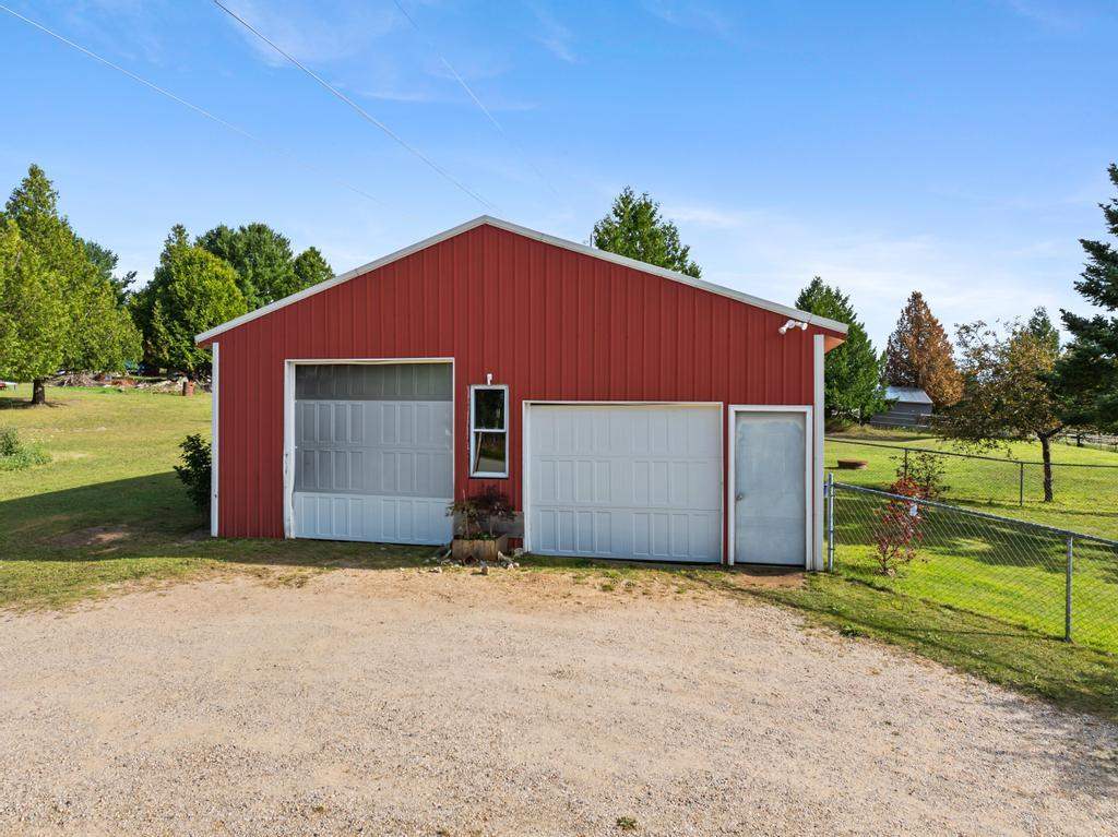 3082 Jensen Road