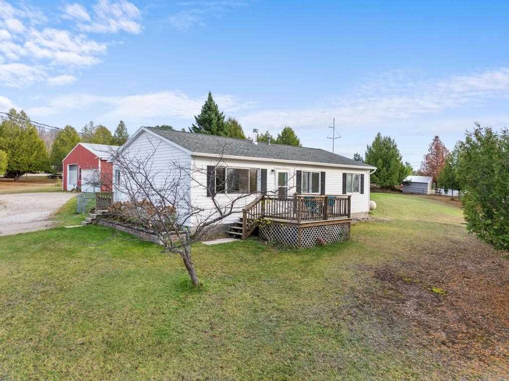 3082 Jensen Road