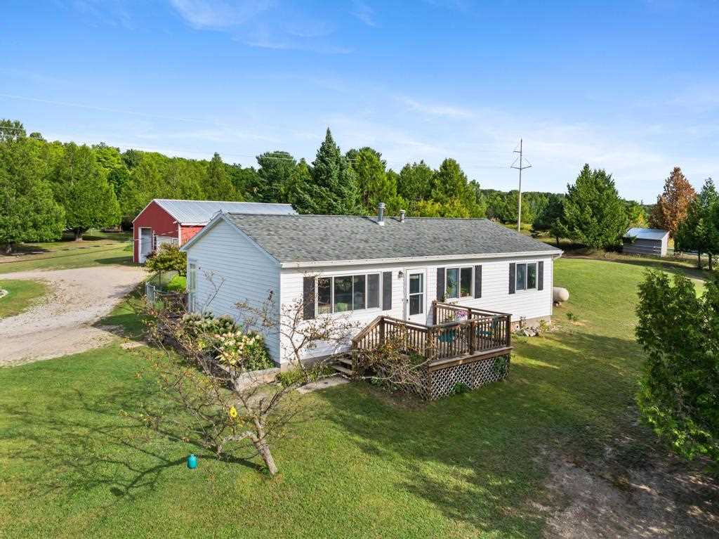 3082 Jensen Road