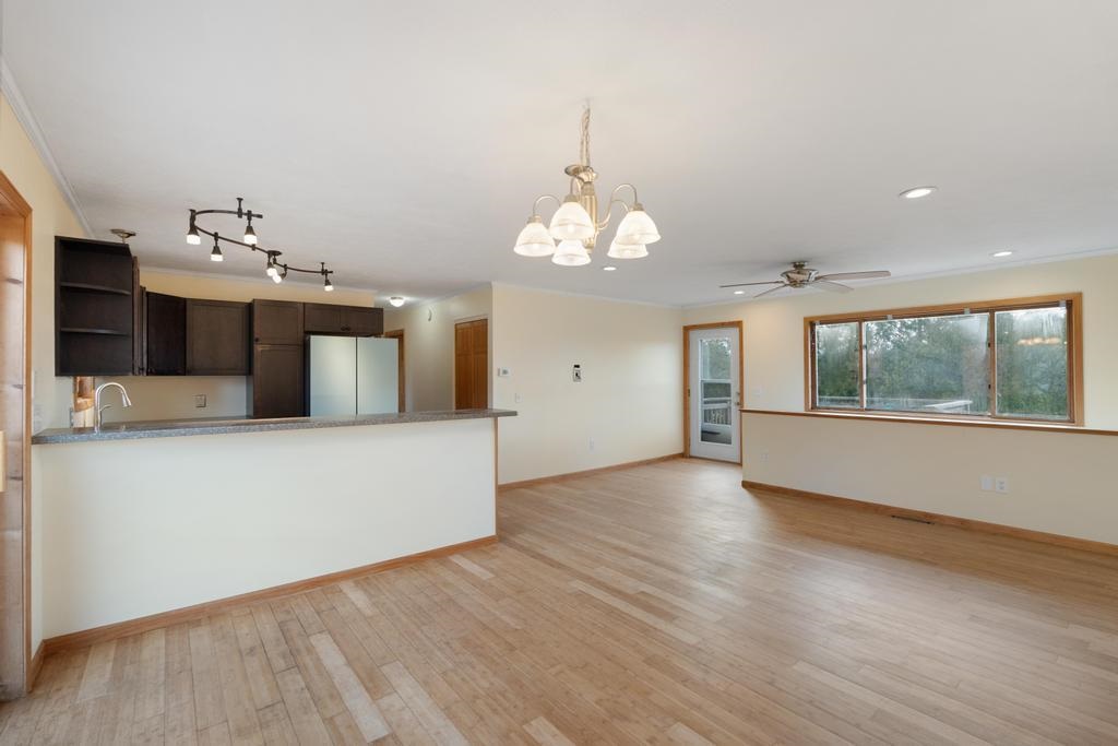 3082 Jensen Road