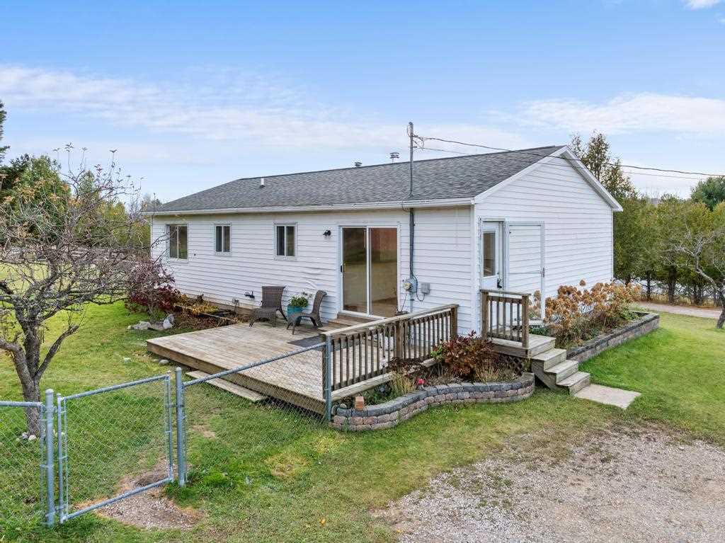 3082 Jensen Road