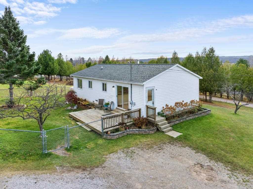 3082 Jensen Road