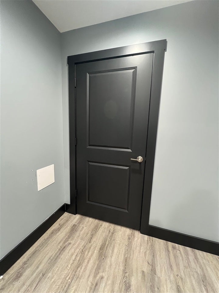 8932 Moeller Unit: 19