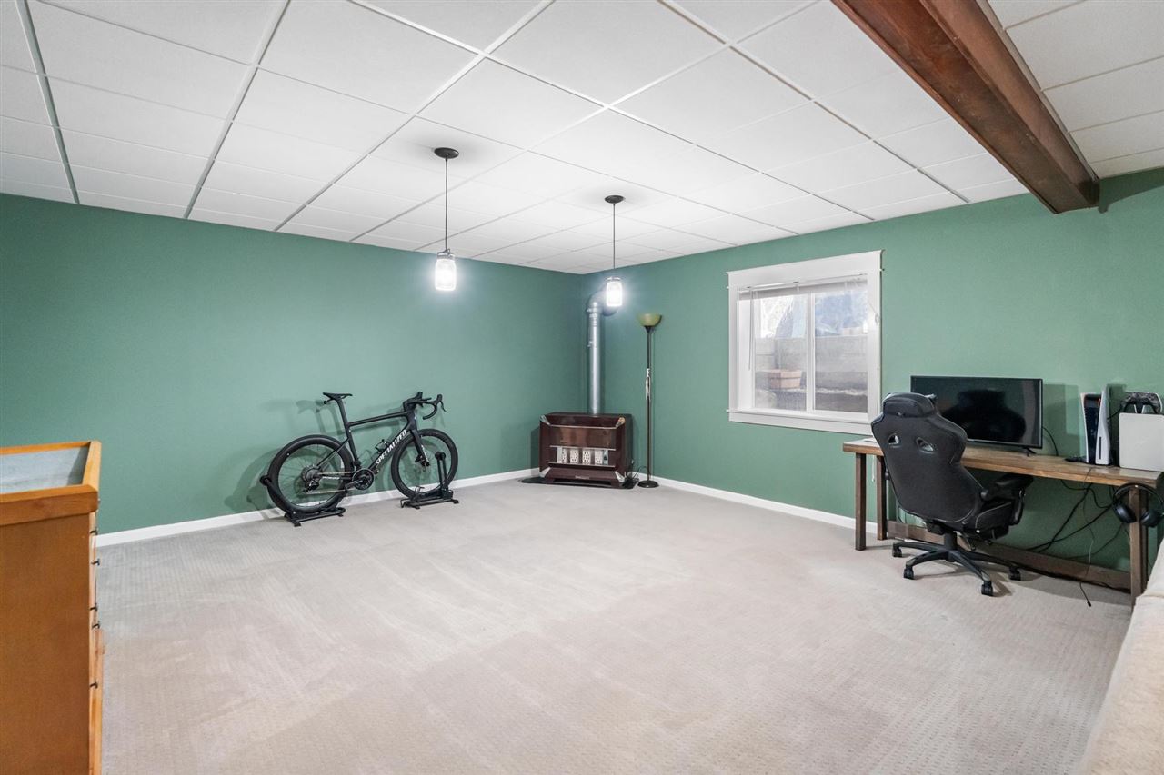 1593 Penny Lane