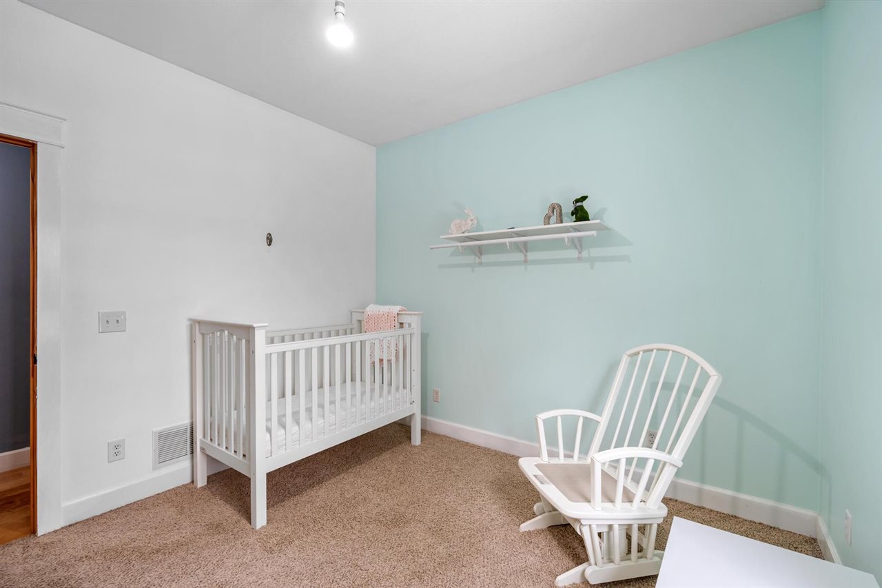 1593 Penny Lane