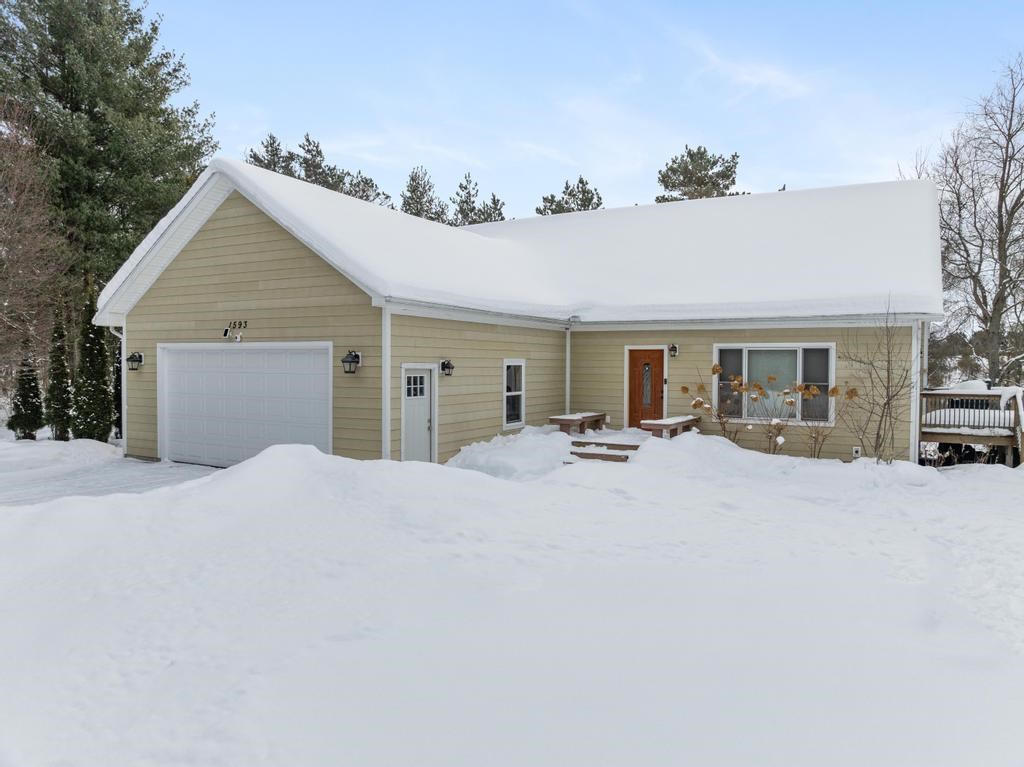 1593 Penny Lane