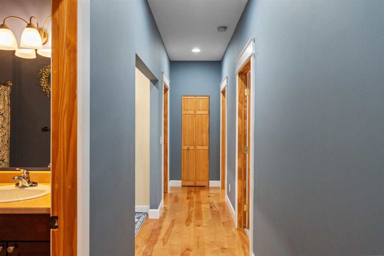 1593 Penny Lane