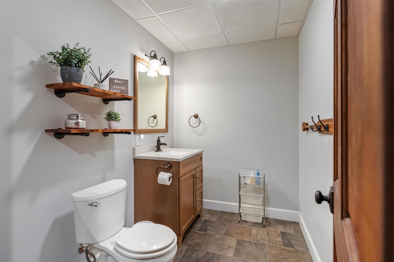 1593 Penny Lane