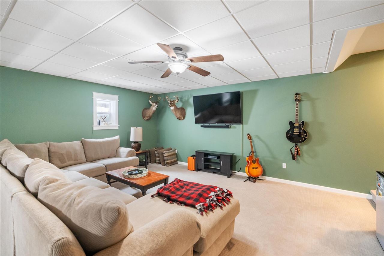1593 Penny Lane