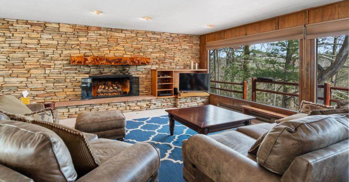 8337 Sturgeon Valley Drive