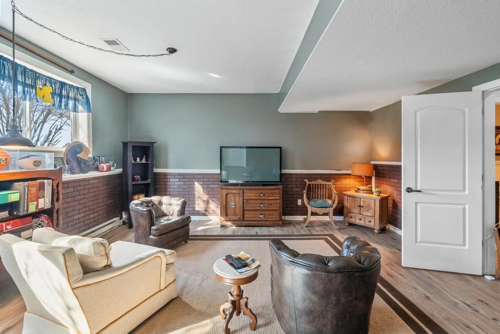 2245 Countryside Lane