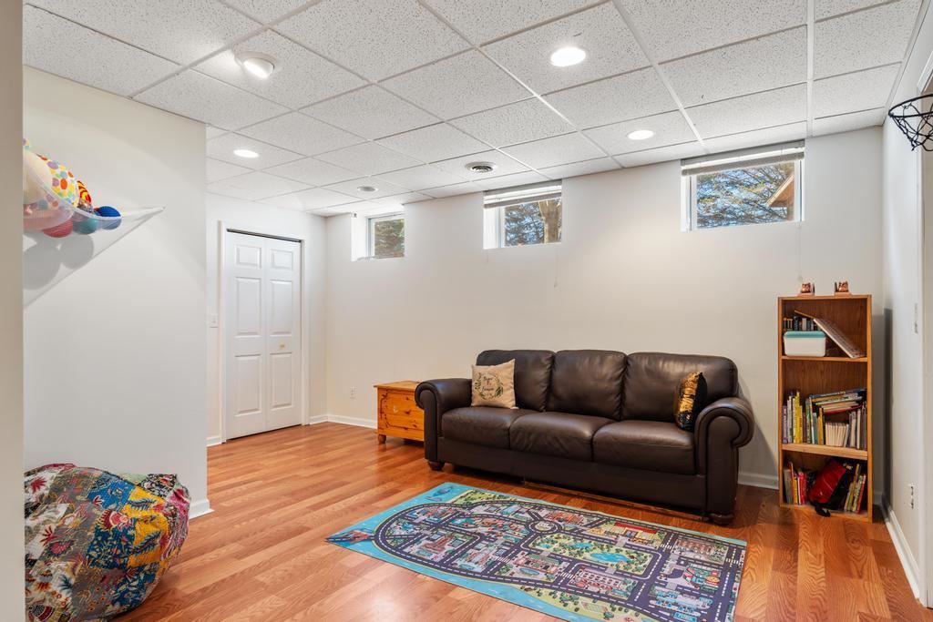 05095 Castleview Drive