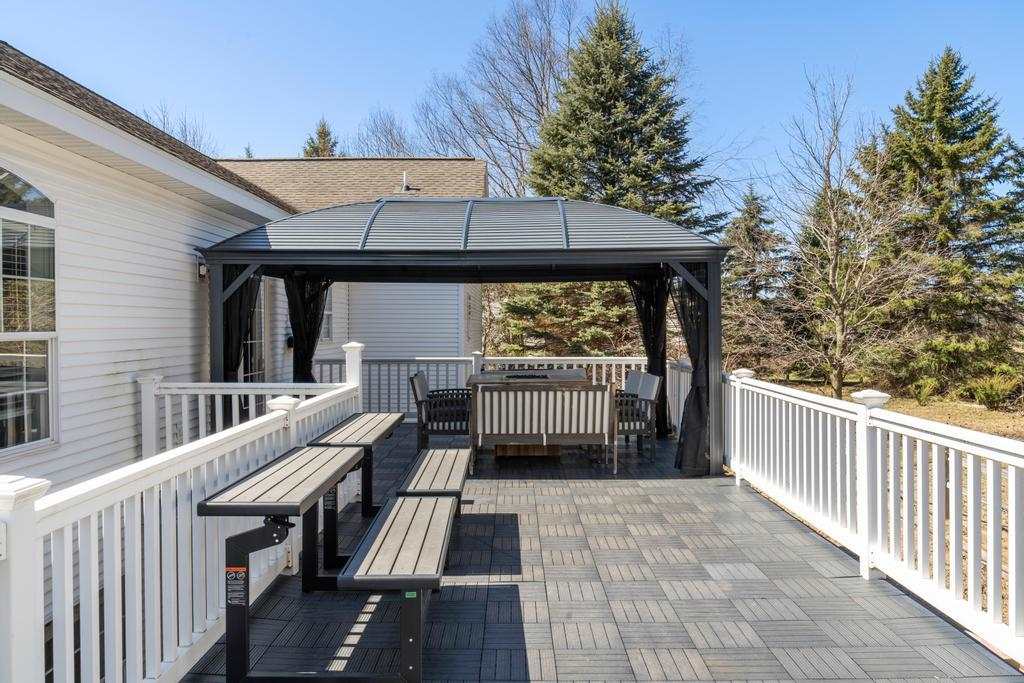 05095 Castleview Drive