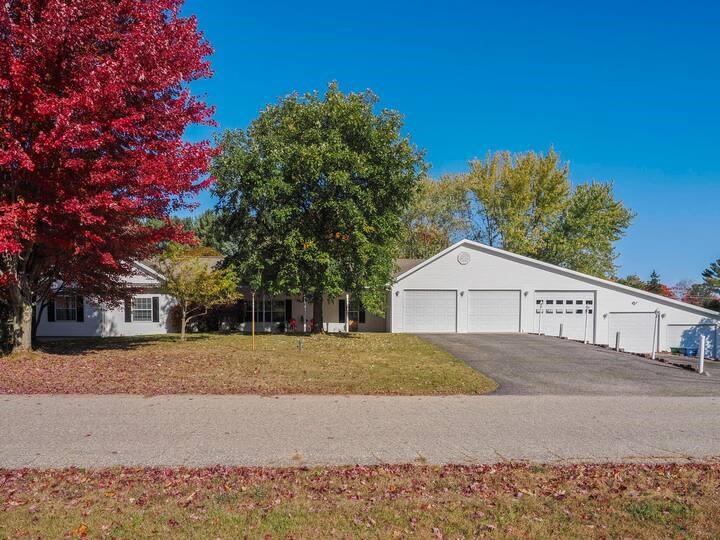 05095 Castleview Drive