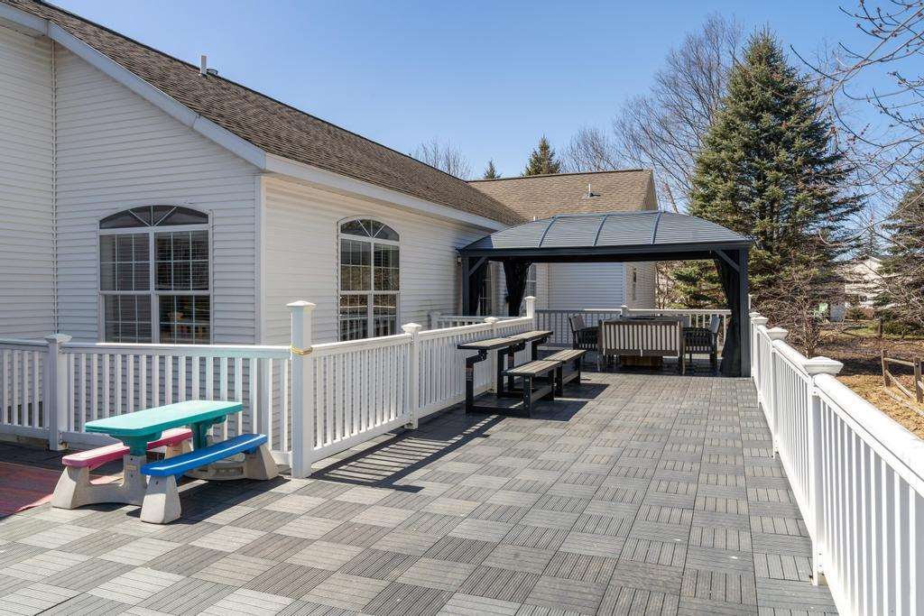 05095 Castleview Drive