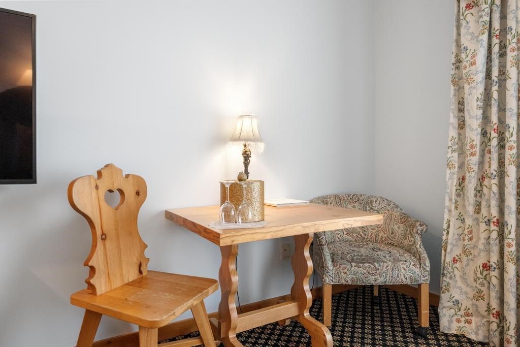 2780 Boyne Mountain, Rms 231 & 233 Road Unit: 58