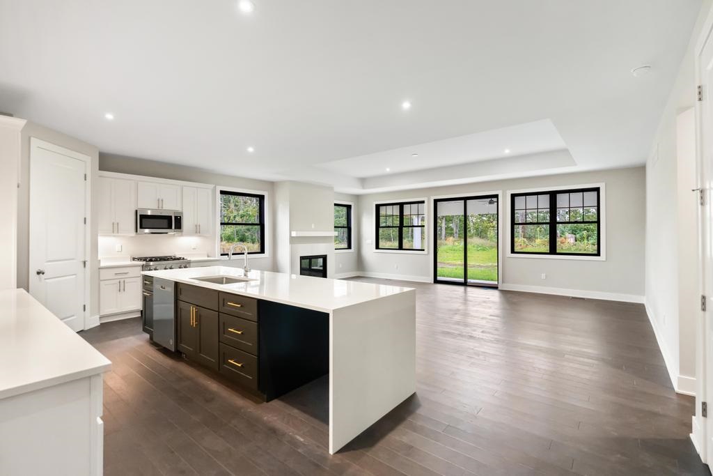807 Fairways Drive Unit: 2