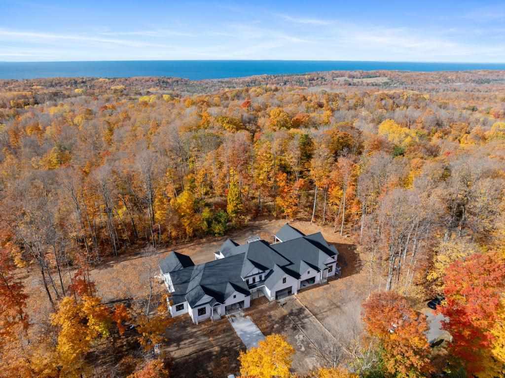 807 Fairways Drive Unit: 2