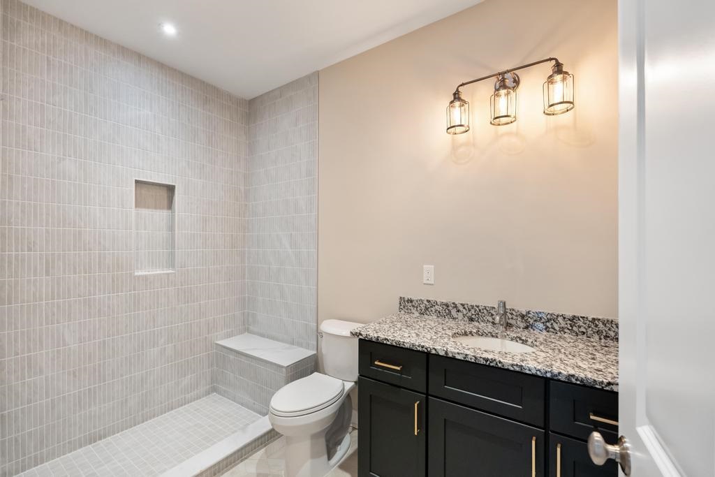807 Fairways Drive Unit: 2