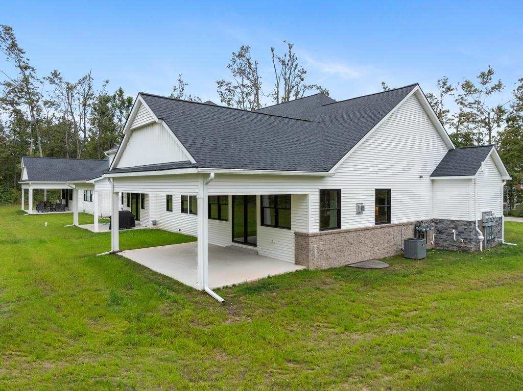 807 Fairways Drive Unit: 2