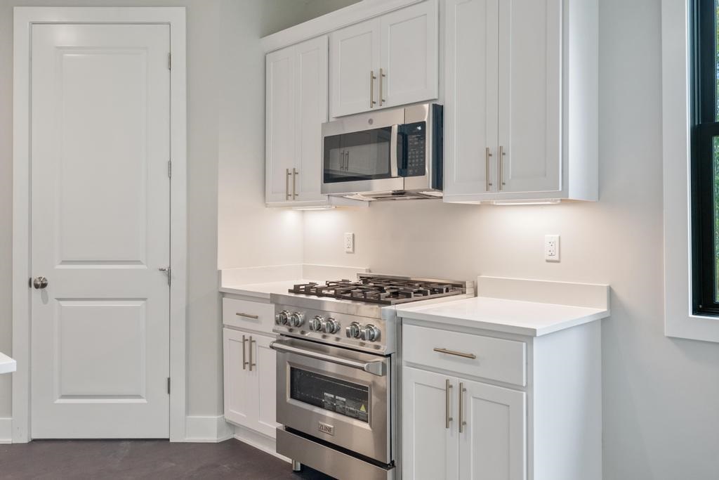 807 Fairways Drive Unit: 2