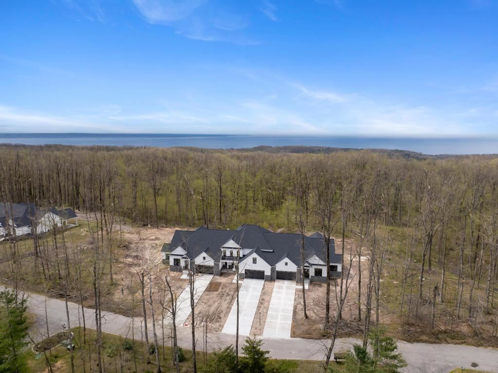 809 Fairways Drive Unit: 17