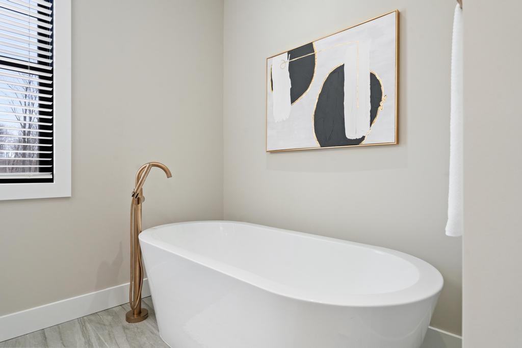 809 Fairways Drive Unit: 17