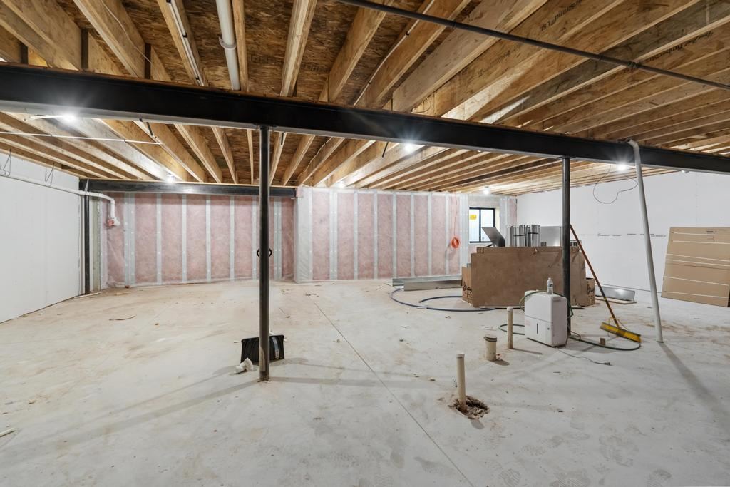 809 Fairways Drive Unit: 17