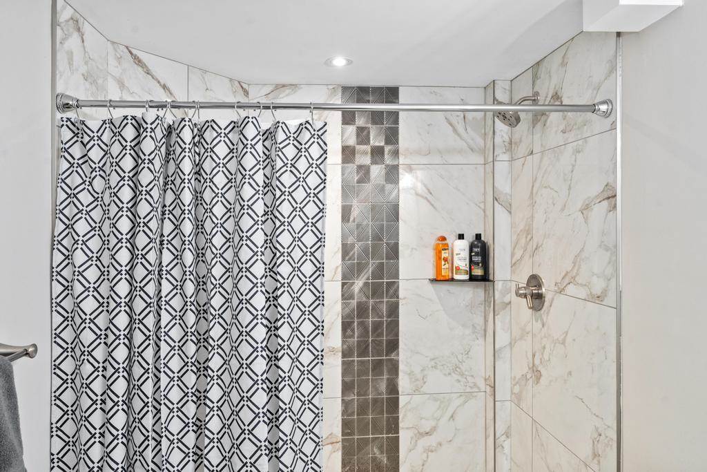 809 Fairways Drive Unit: 17