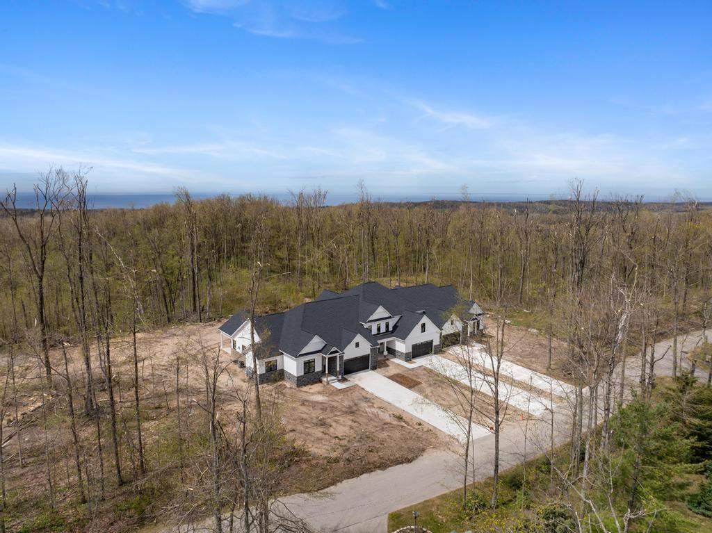 809 Fairways Drive Unit: 17