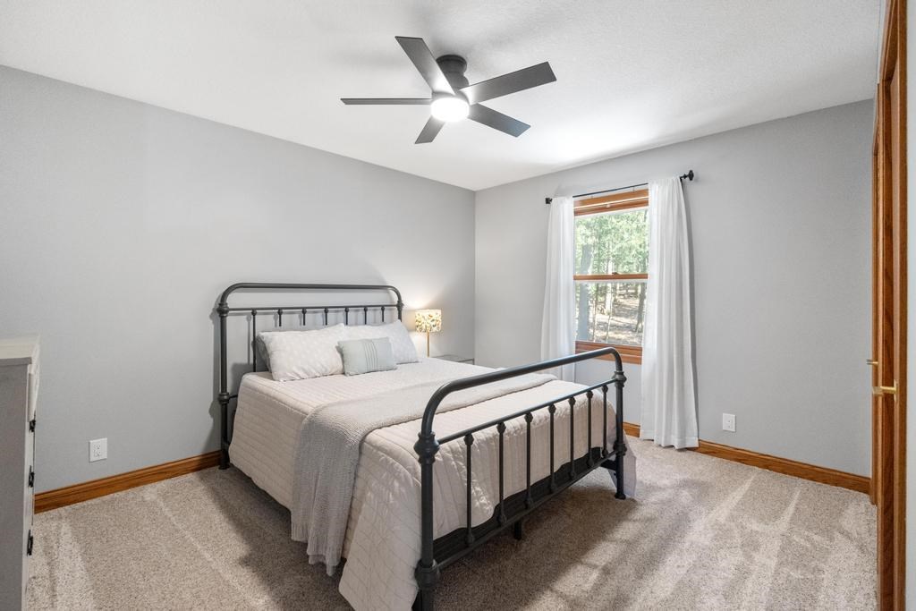 2500 Hemlock Lane