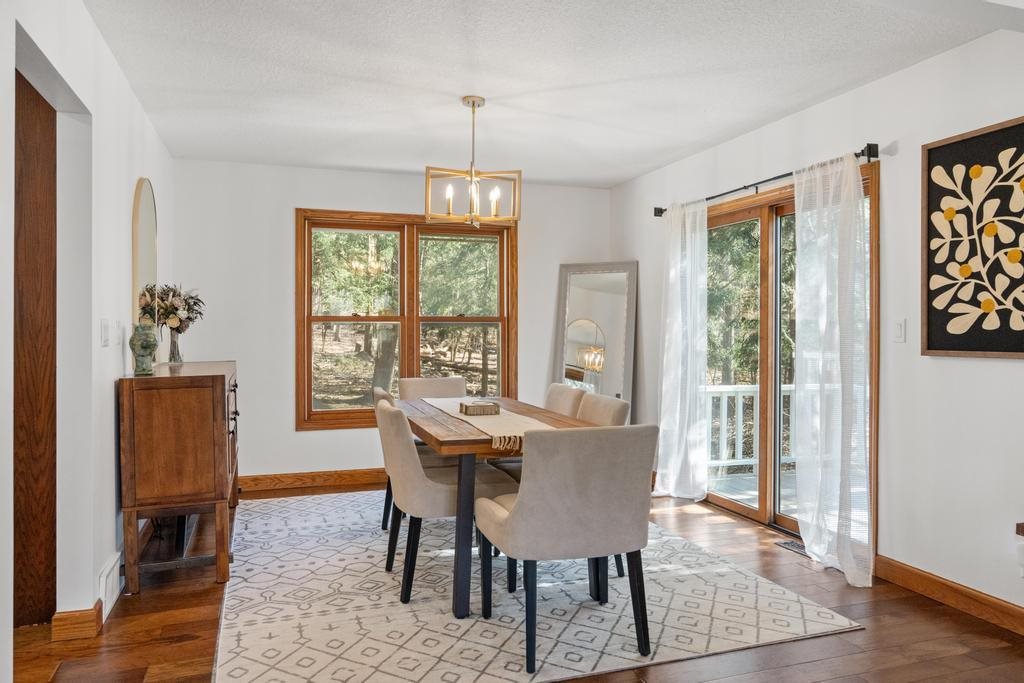 2500 Hemlock Lane