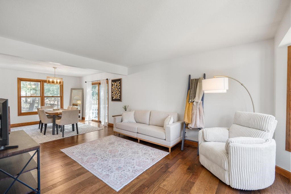 2500 Hemlock Lane