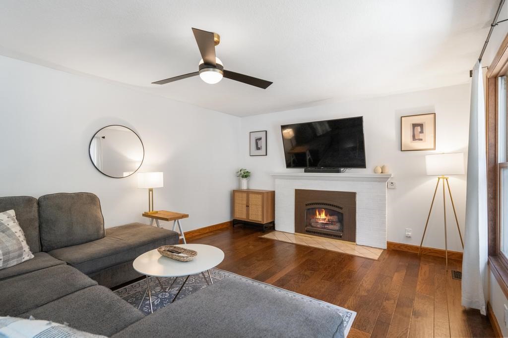 2500 Hemlock Lane