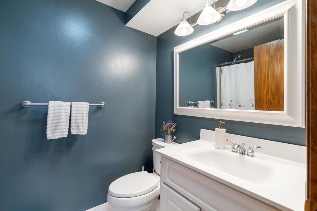 2500 Hemlock Lane