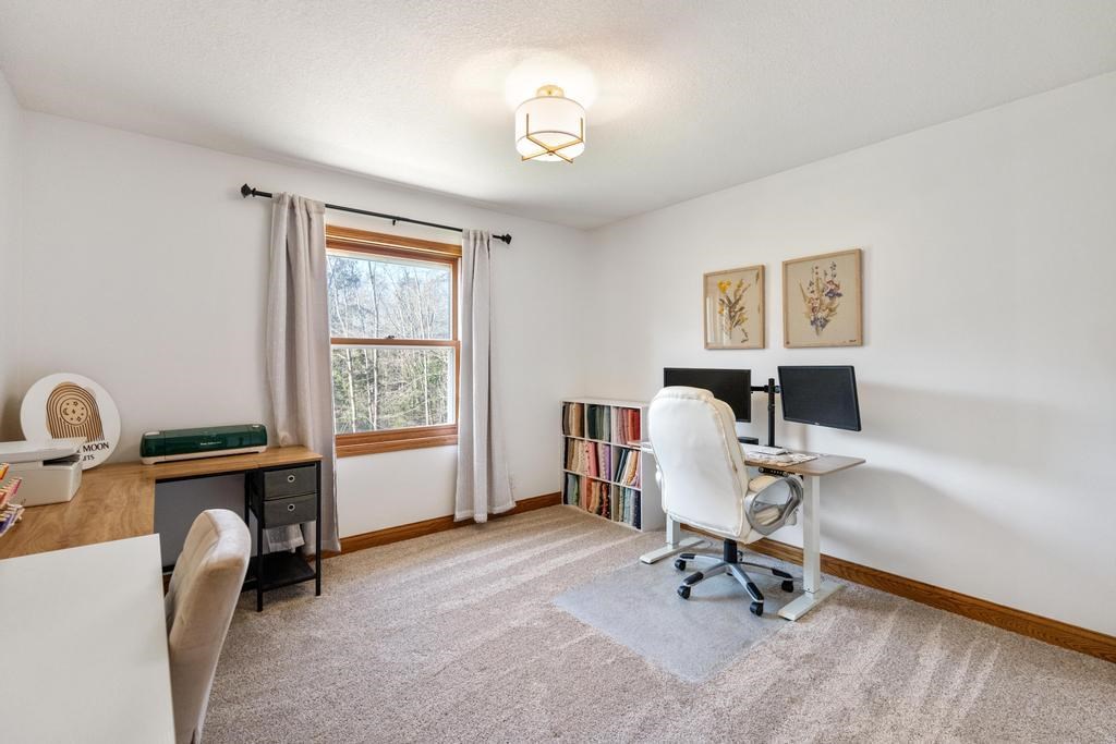 2500 Hemlock Lane