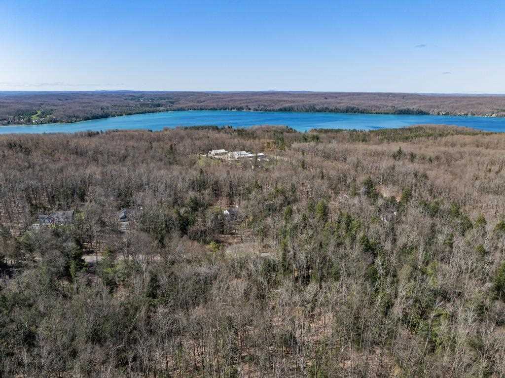 2500 Hemlock Lane