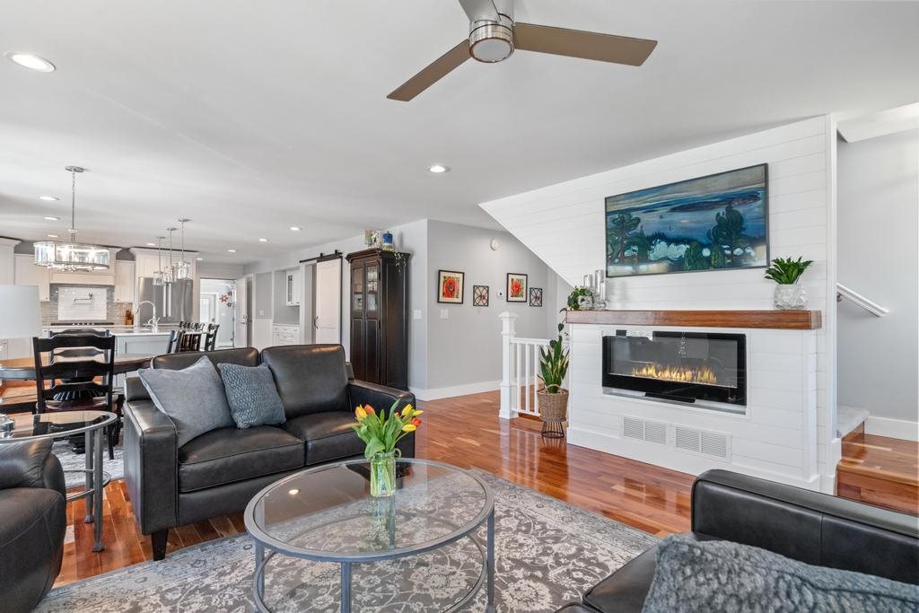 135 Beaubien Avenue