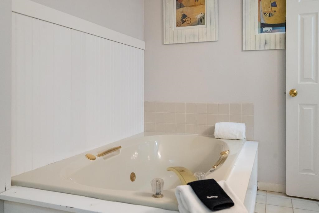 101 Michigan Avenue Unit: 107