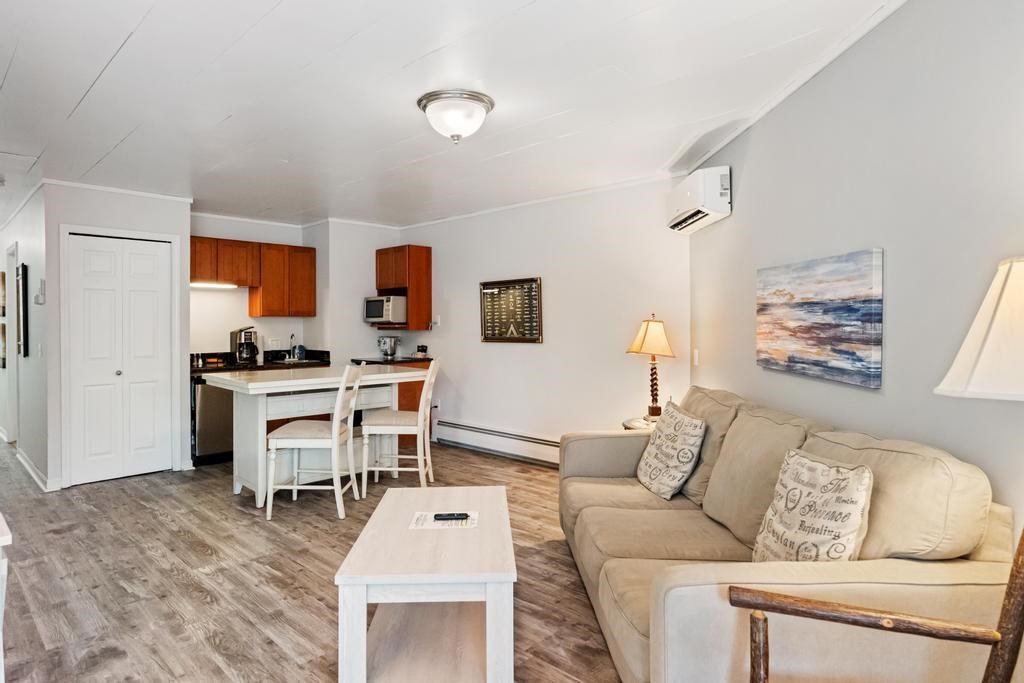 101 Michigan Avenue Unit: 107