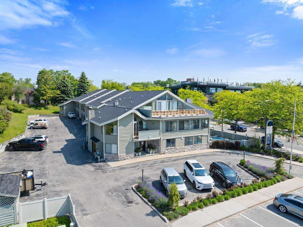 101 Michigan Avenue Unit: 107