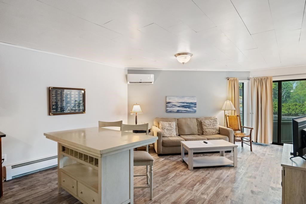 101 Michigan Avenue Unit: 107
